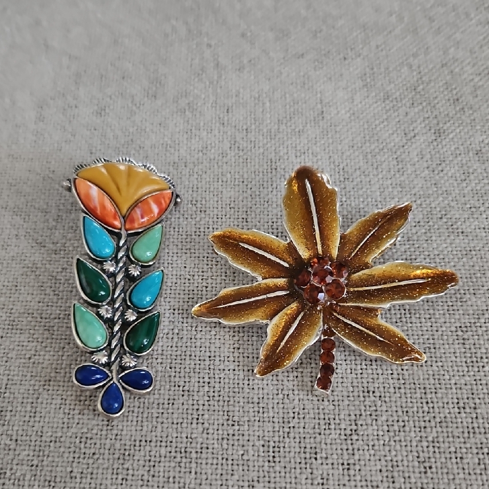 Colorful Floral Brooch Set